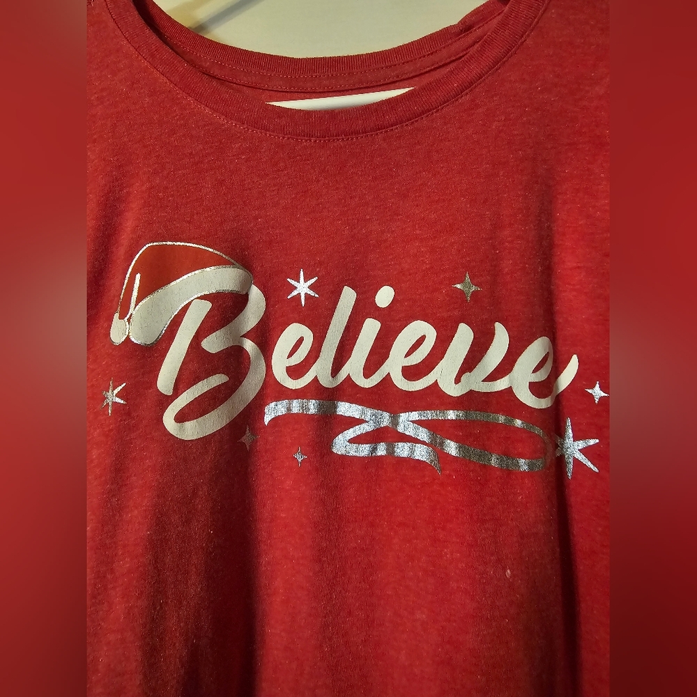 Red Christmas "Believe" Graphic T-Shirt XXL  * 4/$20 * - Picture 2 of 4